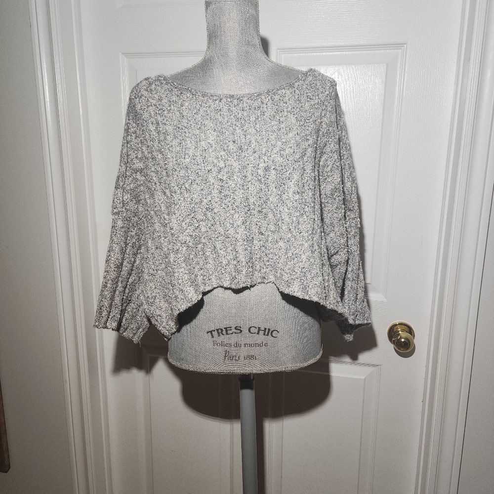 FREE PEOPLE NWT cropped oversized sweater